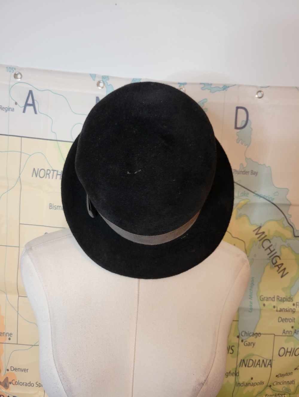Peach Bloom Union Made Classic Black Felt Bowler Hat Size M